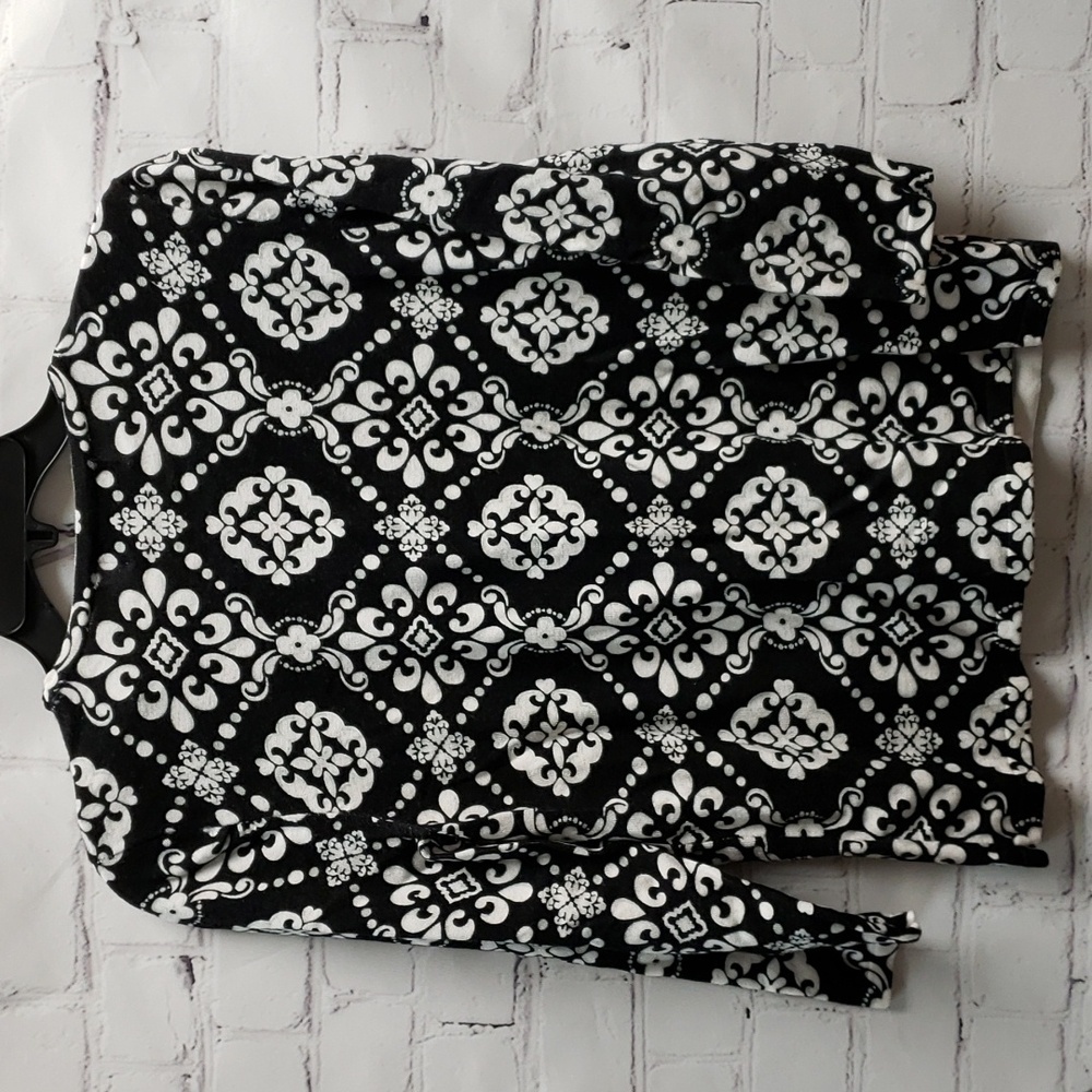 Alfred Dunner S Petite black white Embellished Cardigan 3/4 Sleeves rayon nylon - Picture 9 of 9
